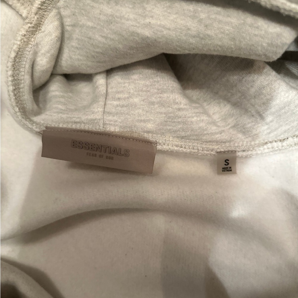 essentials sweater - Picture 5 of 5